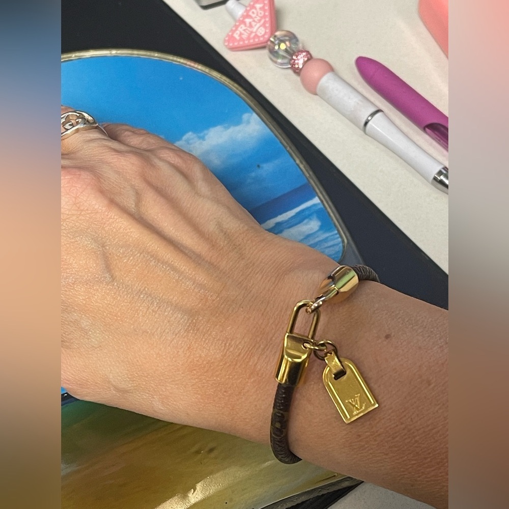 LOUIS VUITTON Nano Monogram Charm Bracelet⭐️W/DUST BAG⭐️💯 AuThENTiC - Picture 8 of 11